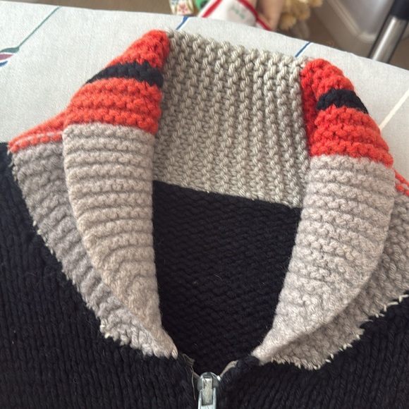 Vintage Handmade Trucker Cowichan Sweater Size Medium - Picture 6 of 17